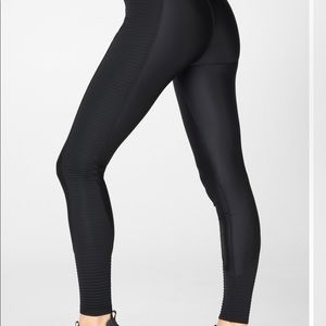 Ultra high waisted motion shine leggings